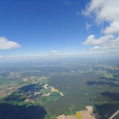 Verortung via Georeferenzierung der Kamera: Aufgenommen in der Nähe von Amberg-Sulzbach, Deutschland in 2100 Meter
